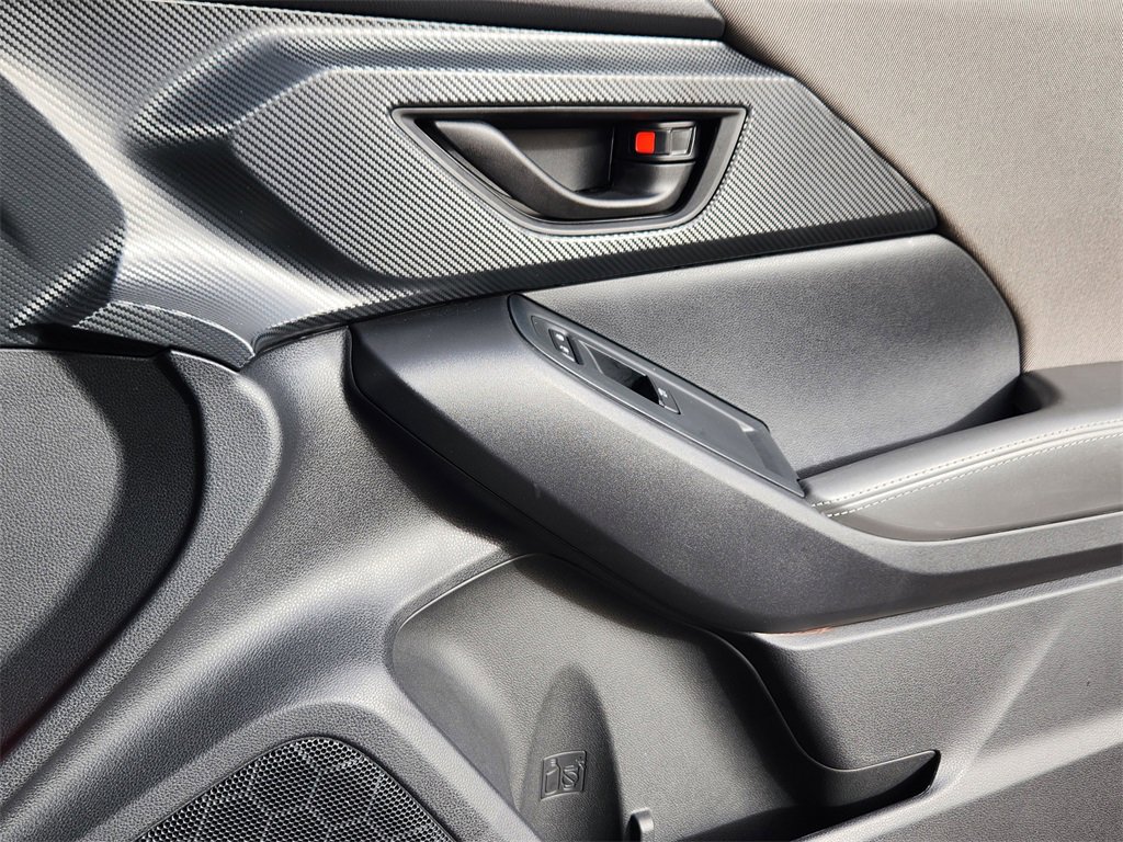 Used 2024 Subaru Crosstrek 2.0i Premium w/ Crosstrek Mirror Package image 18