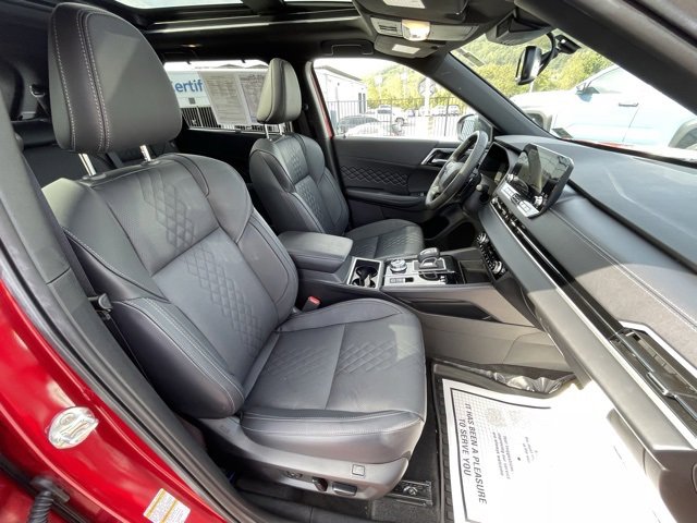Used 2025 Mitsubishi Outlander SEL Black Edition image 42