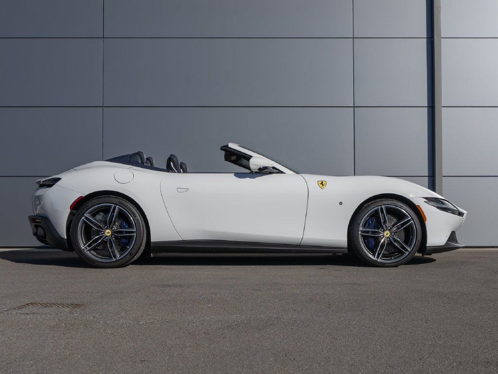 Certified 2026 Ferrari Roma Spider RWD image 7