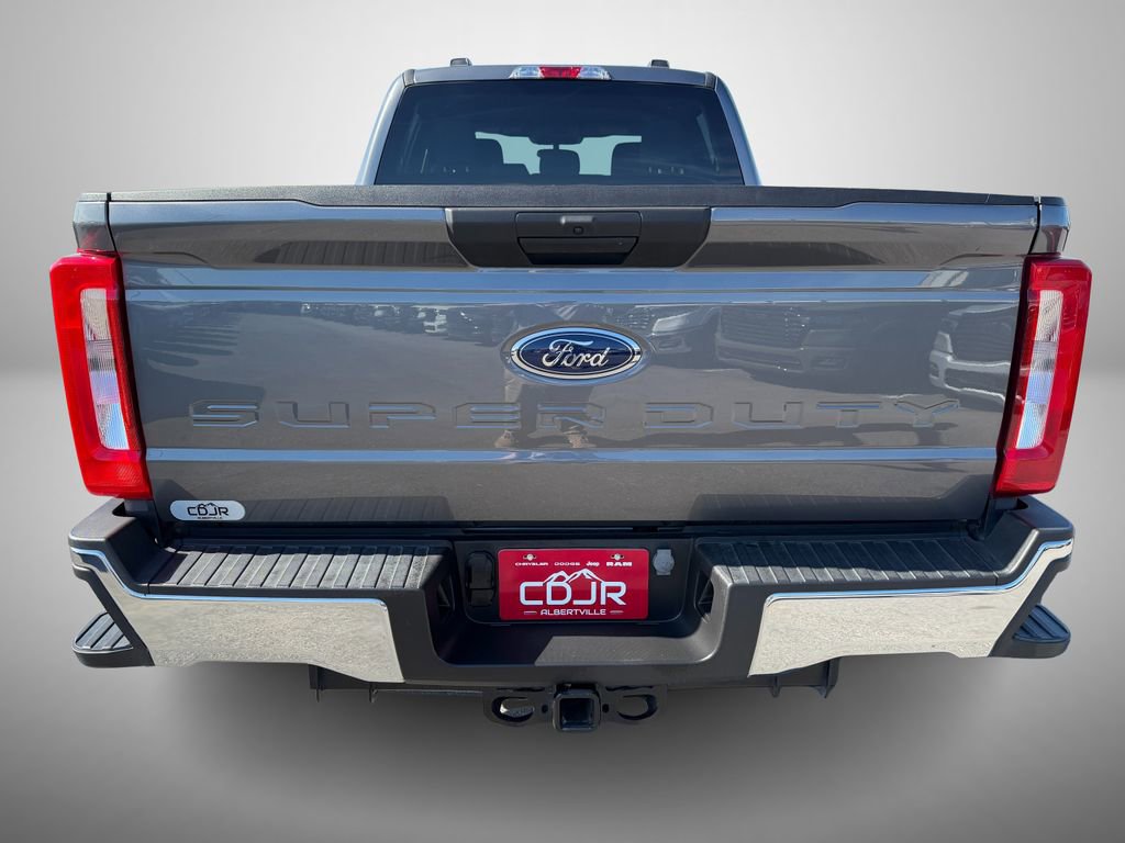 Used 2024 Ford F250 XLT w/ FX4 Off-Road Package AWD/4WD image 9