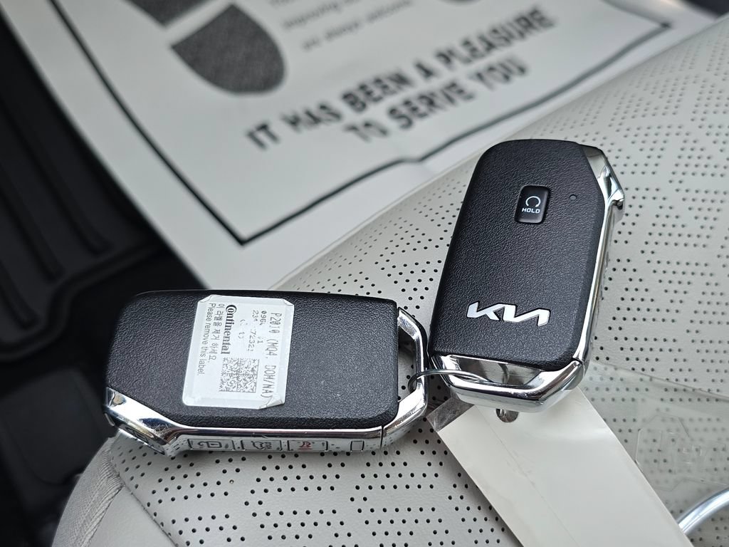 Certified 2023 Kia Sorento EX AWD/4WD image 24