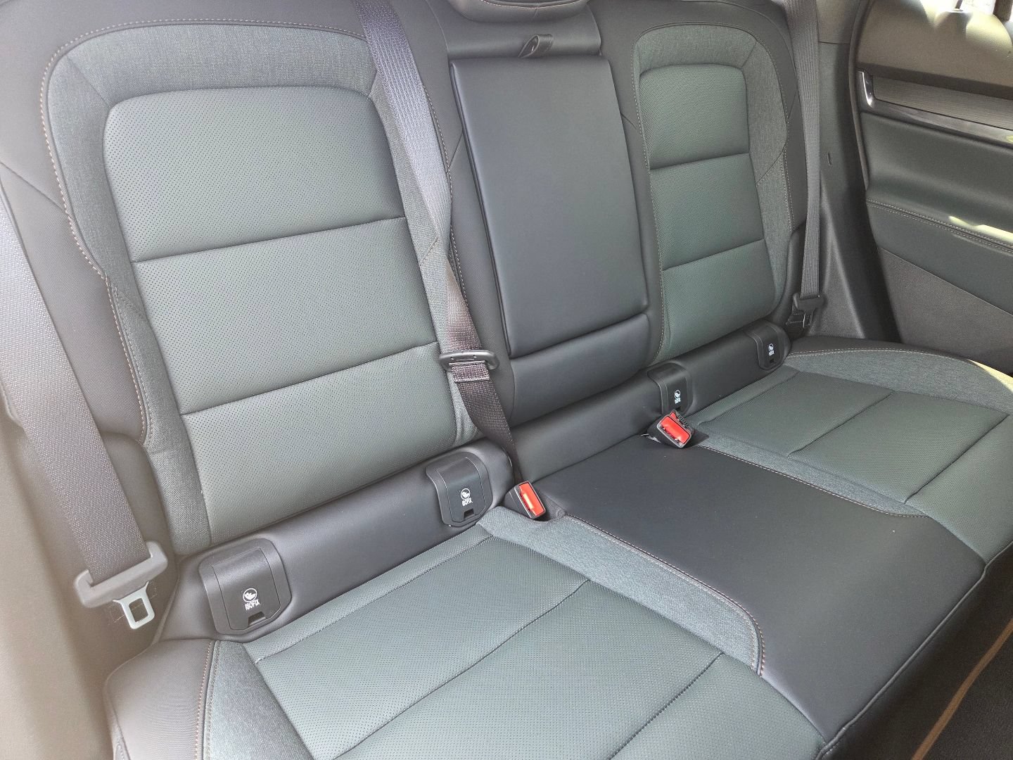 New 2026 GMC Terrain AT4 w/ Technology Package II AWD/4WD image 24