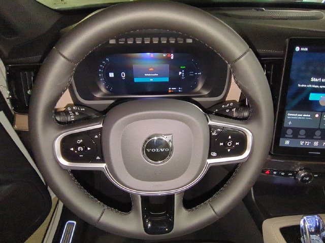New 2026 Volvo XC90 T8 Plus w/ Protection Package AWD/4WD image 17