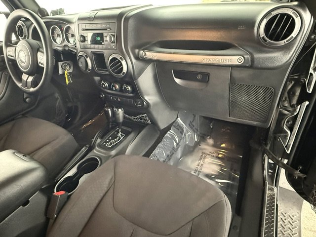 Used 2013 Jeep Wrangler Sport AWD/4WD image 17