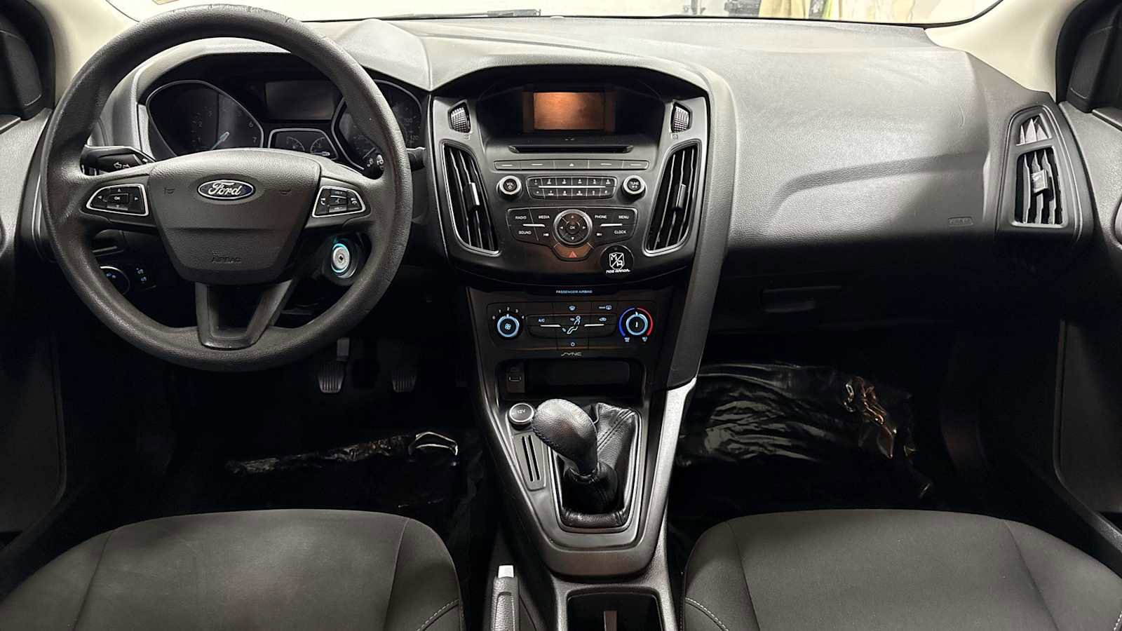 Used 2017 Ford Focus S image 25