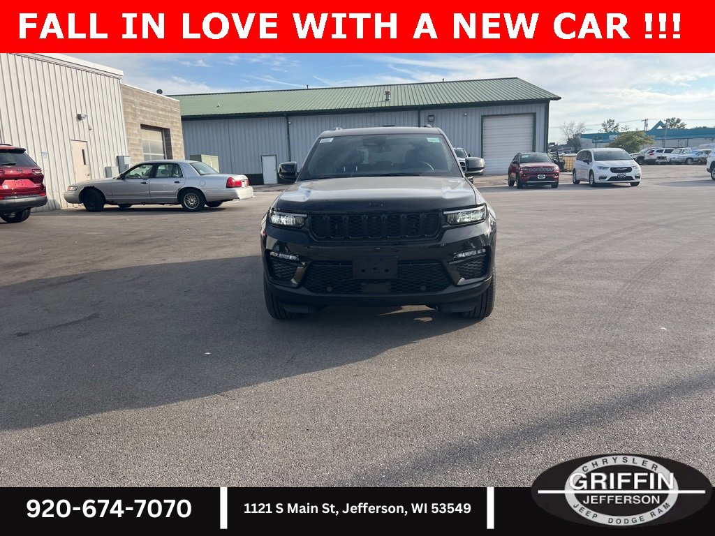 New 2025 Jeep Grand Cherokee Limited w/ Luxury Tech Group II image 4