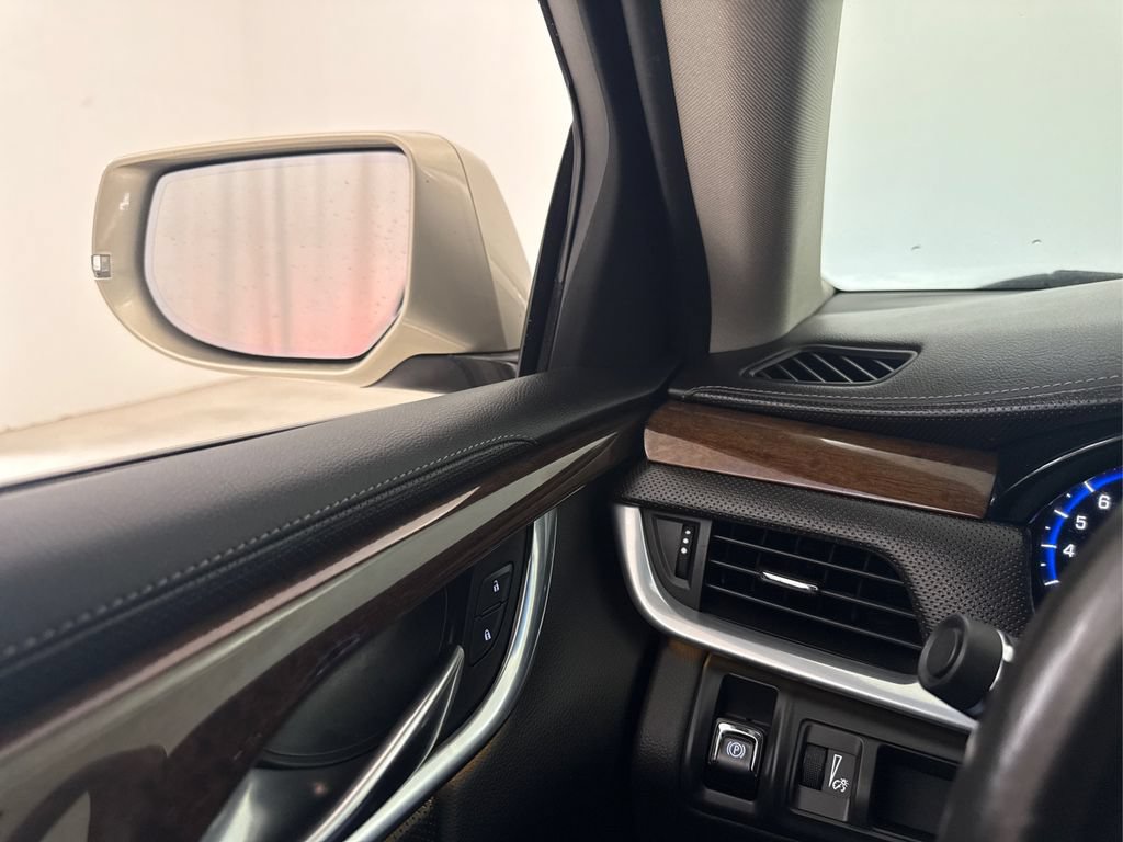 Used 2016 Cadillac XTS Luxury FWD image 32
