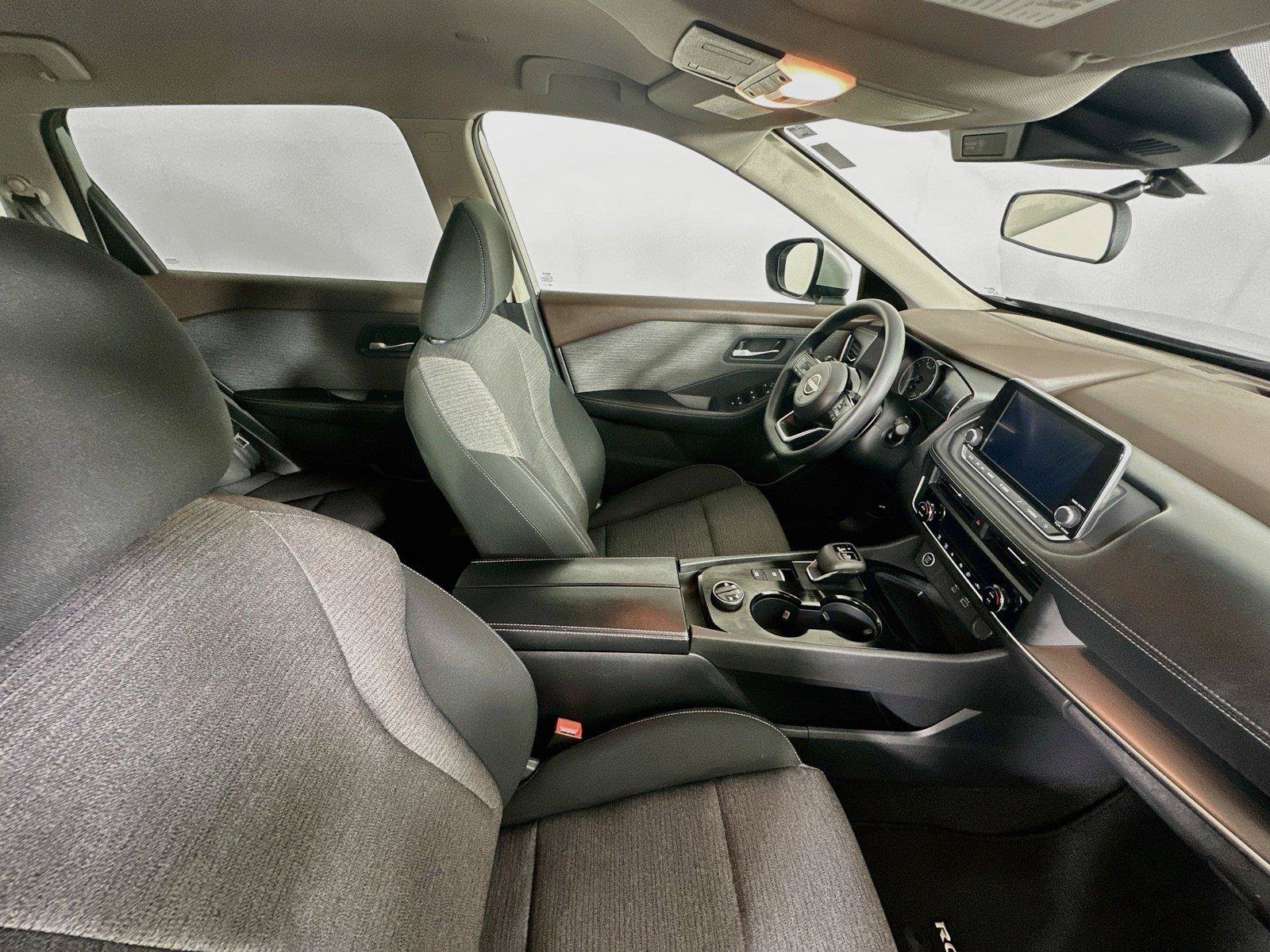 Used 2023 Nissan Rogue SV AWD/4WD image 26