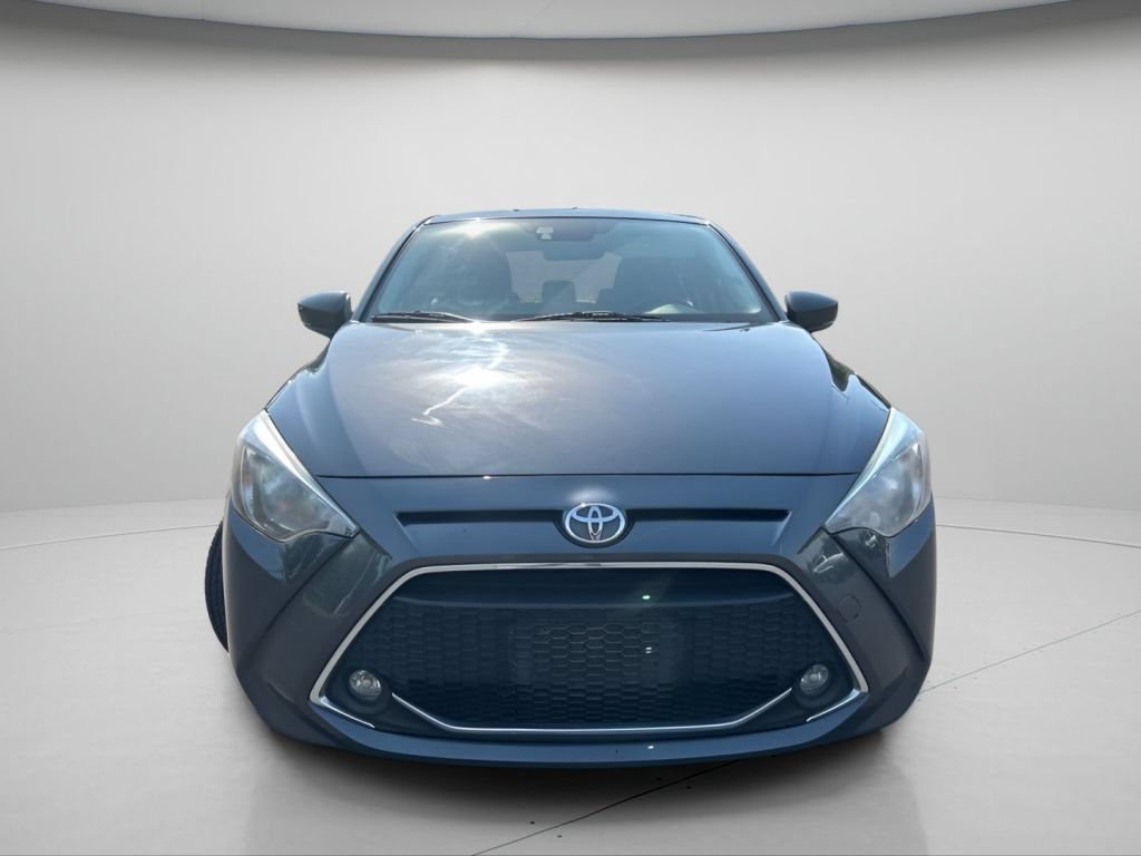 Used 2019 Toyota Yaris LE FWD image 3