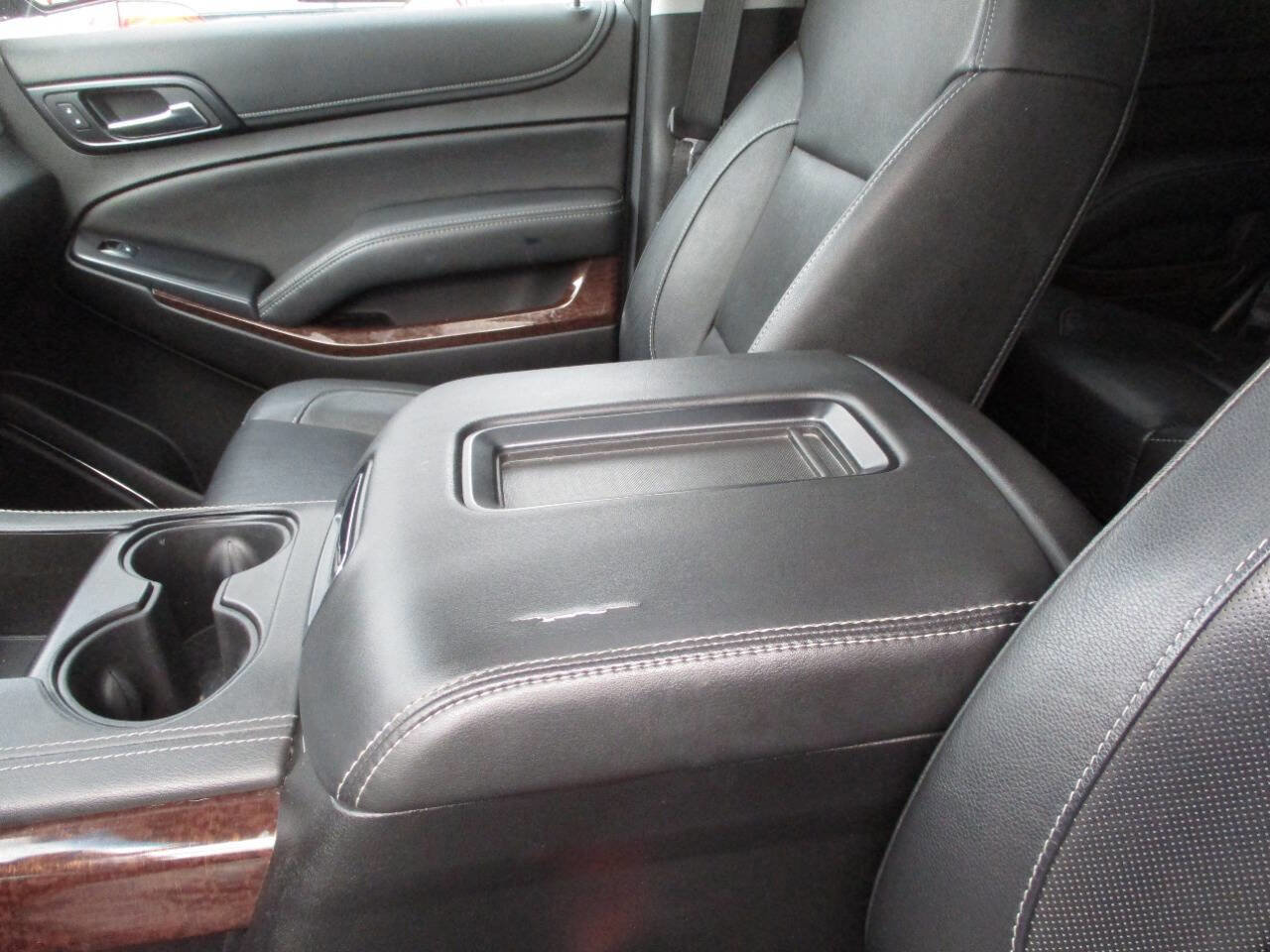 Used 2018 GMC Yukon SLT w/ HD Trailering Package image 23