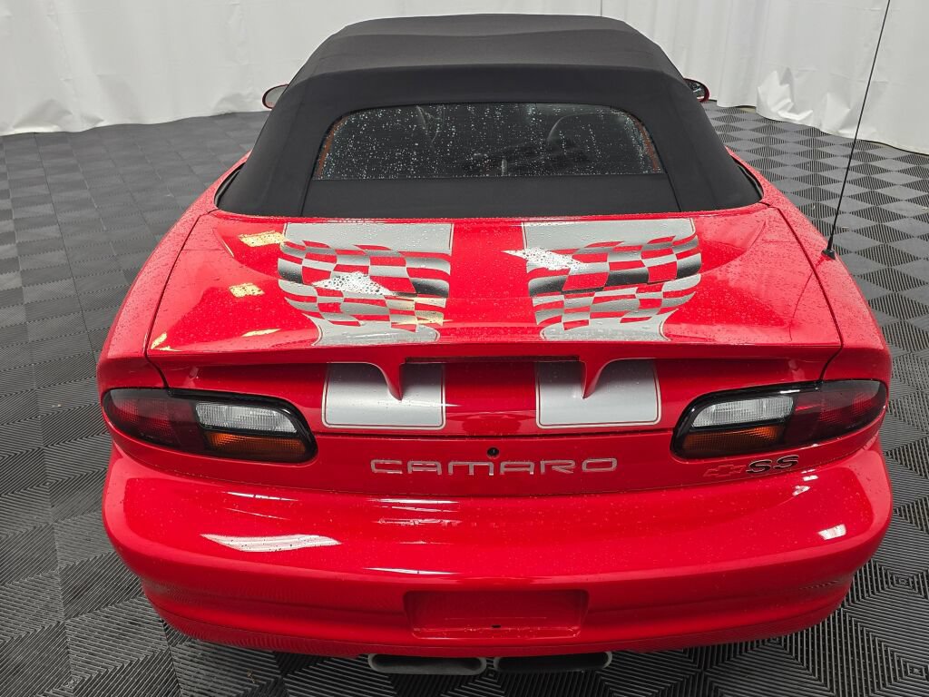 Used 2002 Chevrolet Camaro Z28 w/ SS Performance/Appearance Pkg RWD image 12