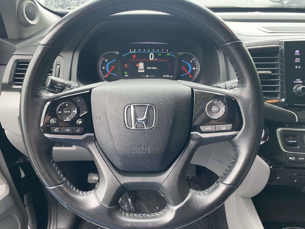Used 2019 Honda Pilot Touring image 19