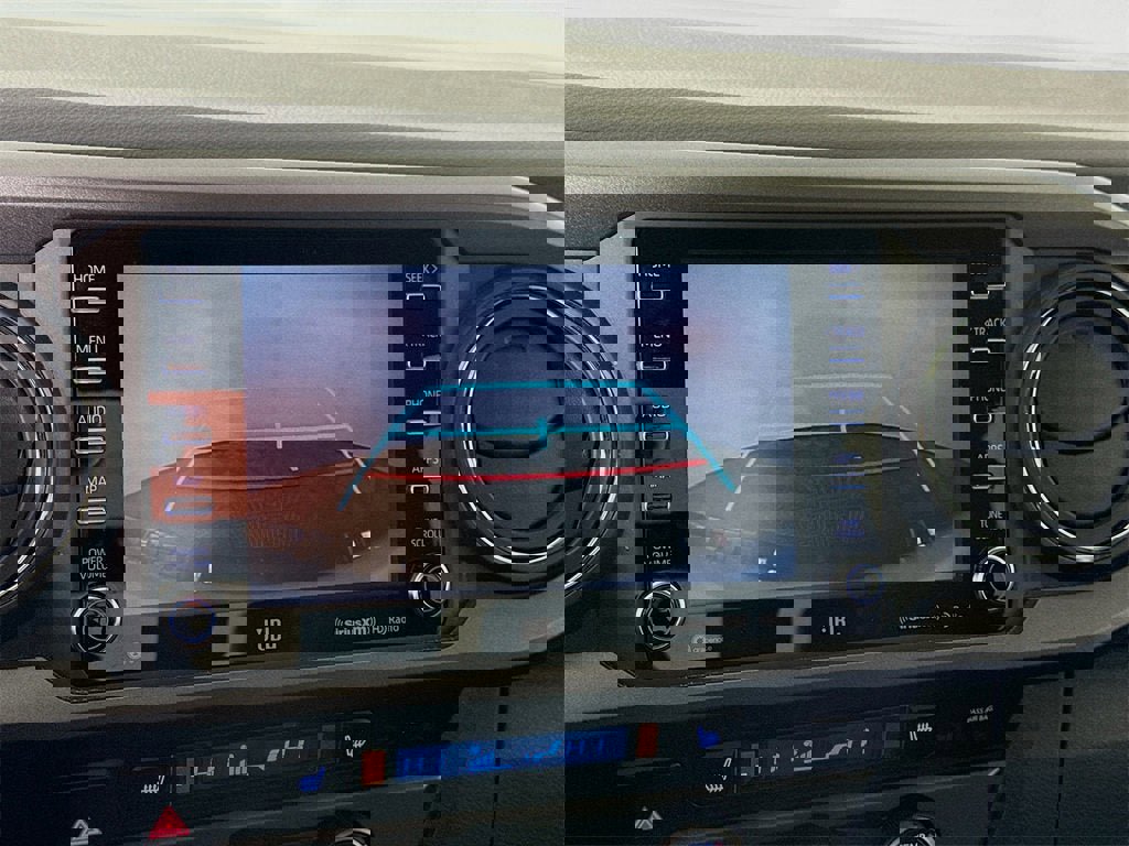 Used 2023 Toyota Tacoma TRD Off-Road image 8