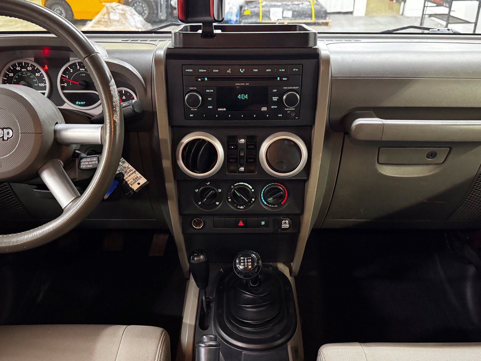 Used 2008 Jeep Wrangler Unlimited Sahara w/ Trailer Tow Group AWD/4WD image 11