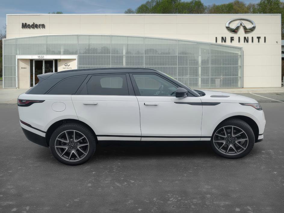 Used 2023 Land Rover Range Rover Velar R-Dynamic S image 3