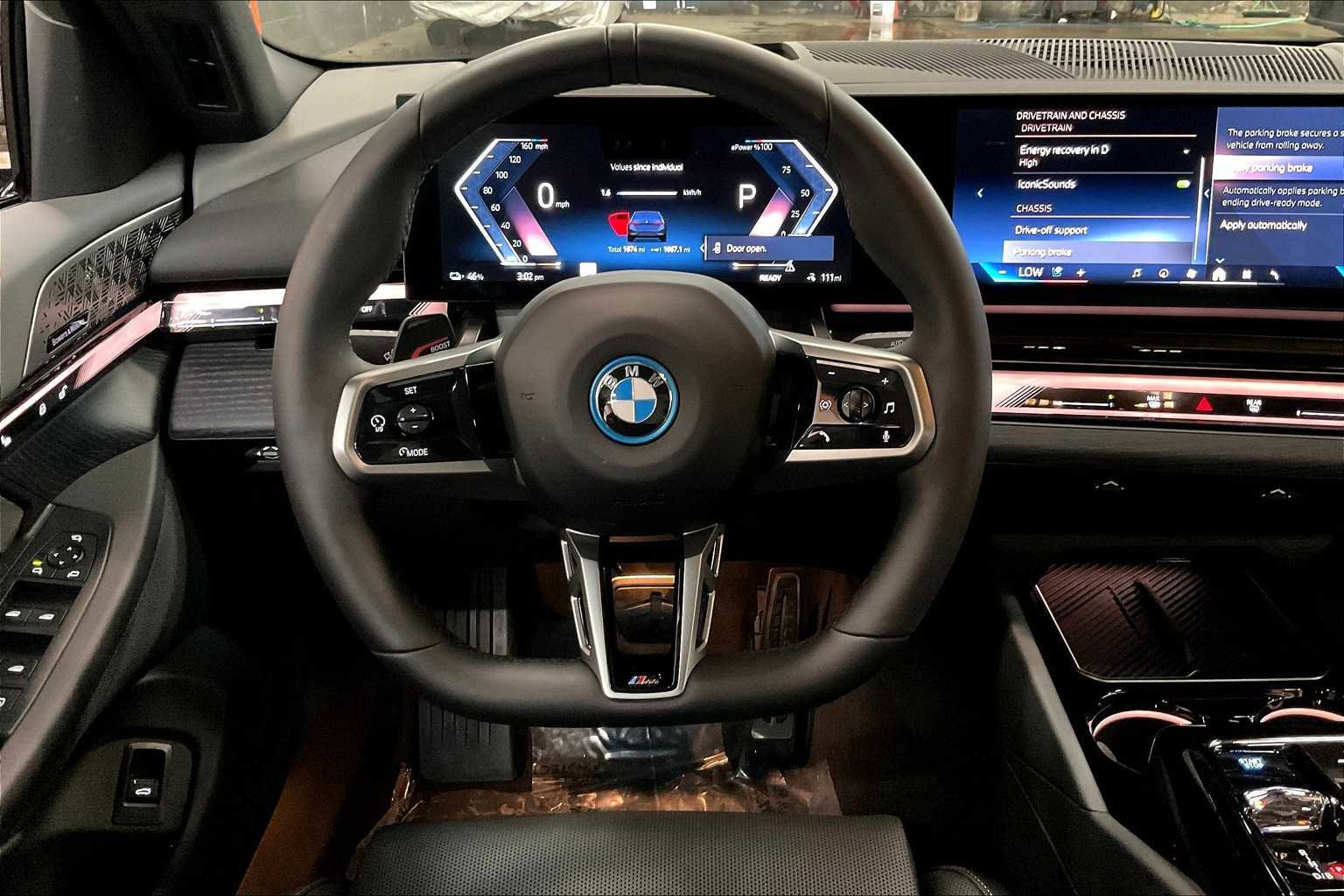 Used 2025 BMW i5 xDrive40 w/ Executive Package image 8