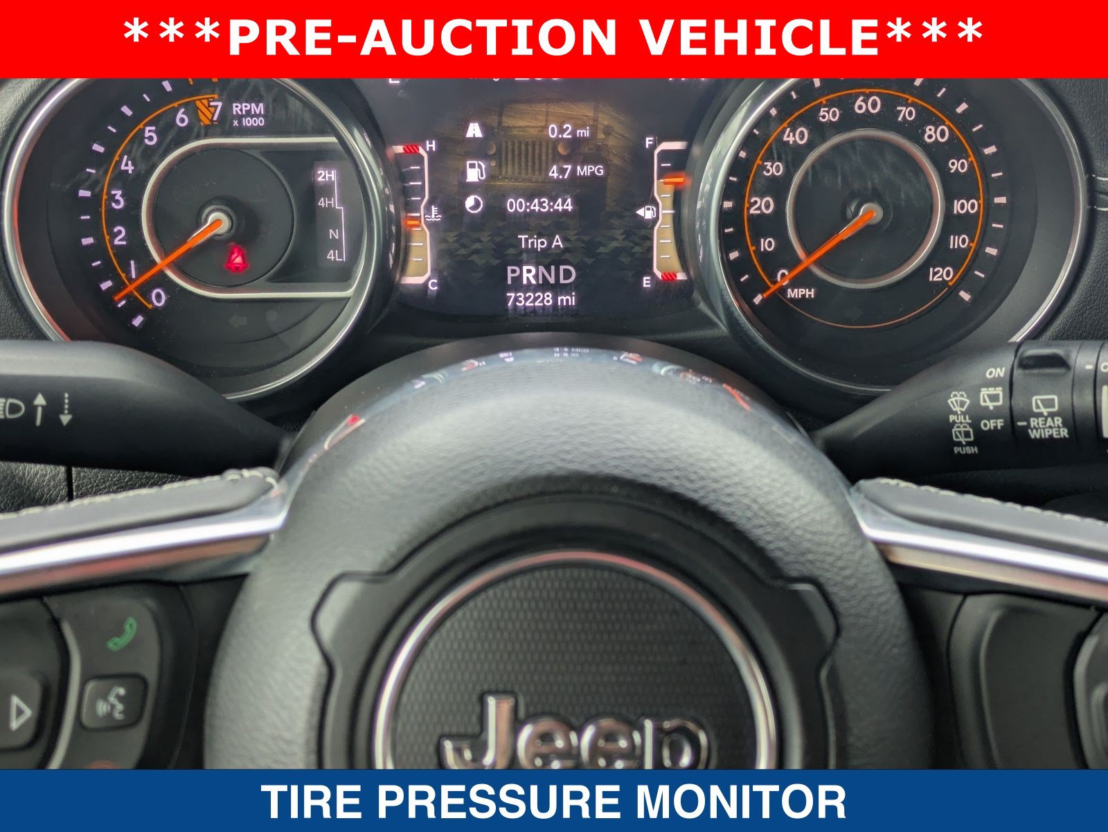 Used 2018 Jeep Wrangler Unlimited Sahara w/ LED Lighting Group AWD/4WD image 28