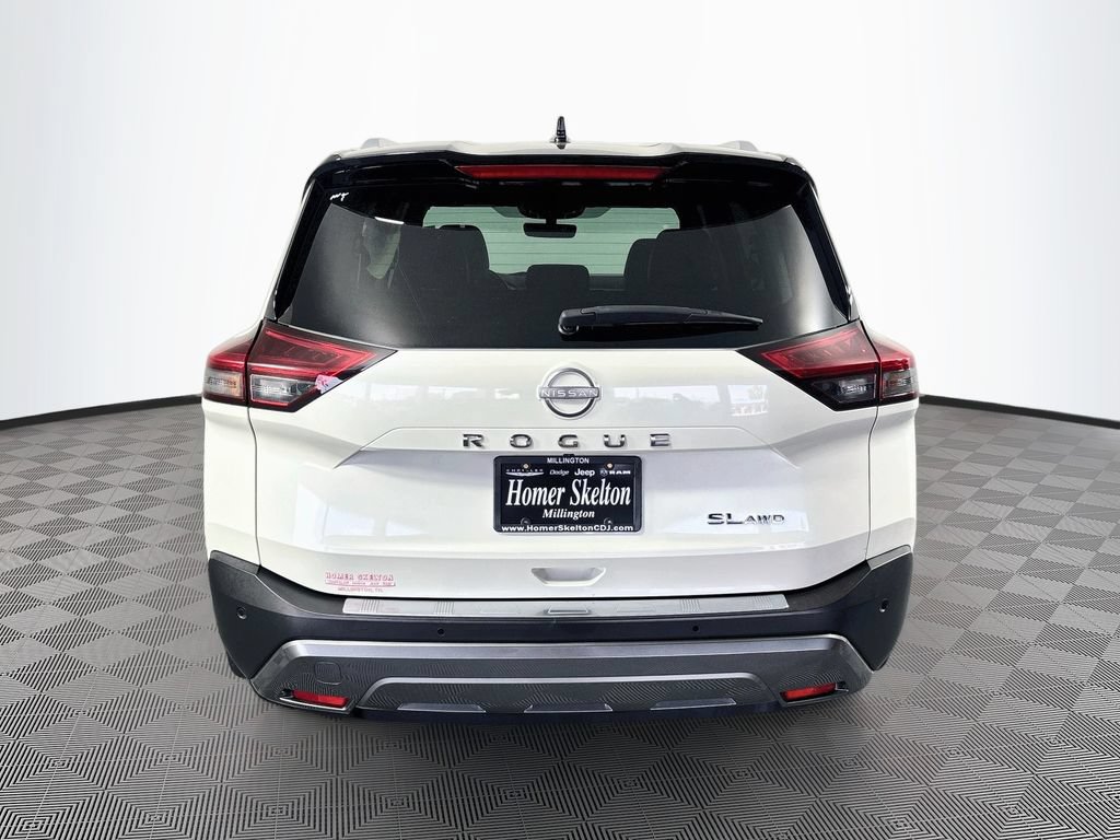 Used 2023 Nissan Rogue SL AWD/4WD image 6