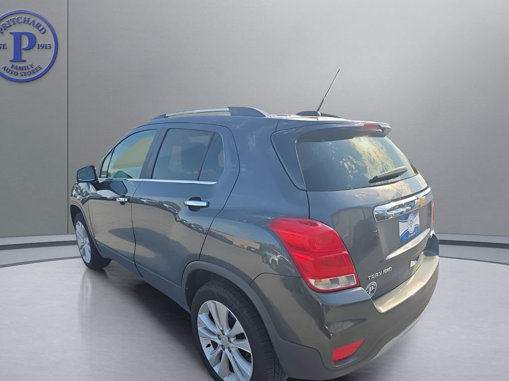 Used 2017 Chevrolet Trax Premier w/ Driver Confidence II Package AWD/4WD image 5