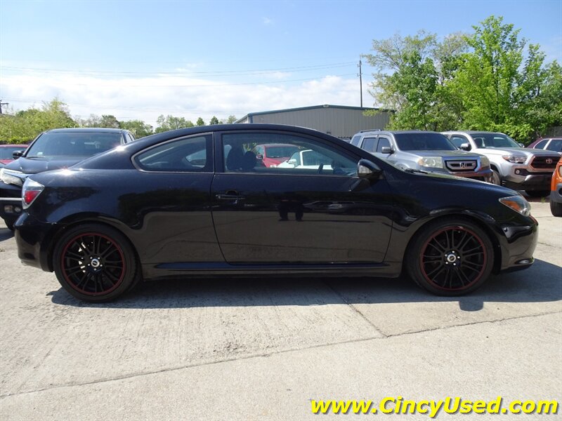 Used 2009 Scion tC FWD image 4