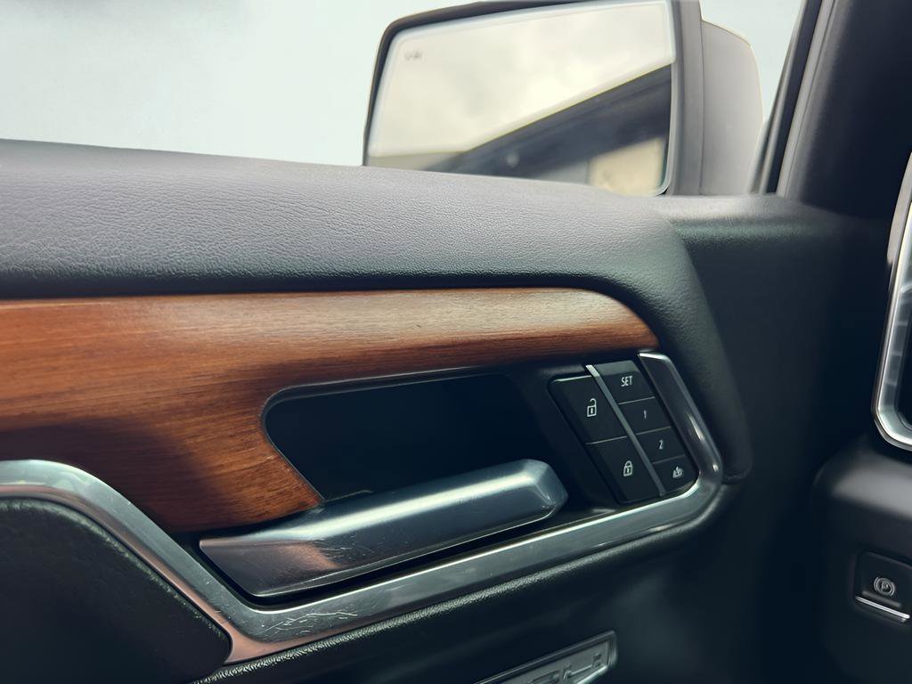 Used 2022 GMC Sierra 1500 Denali image 47