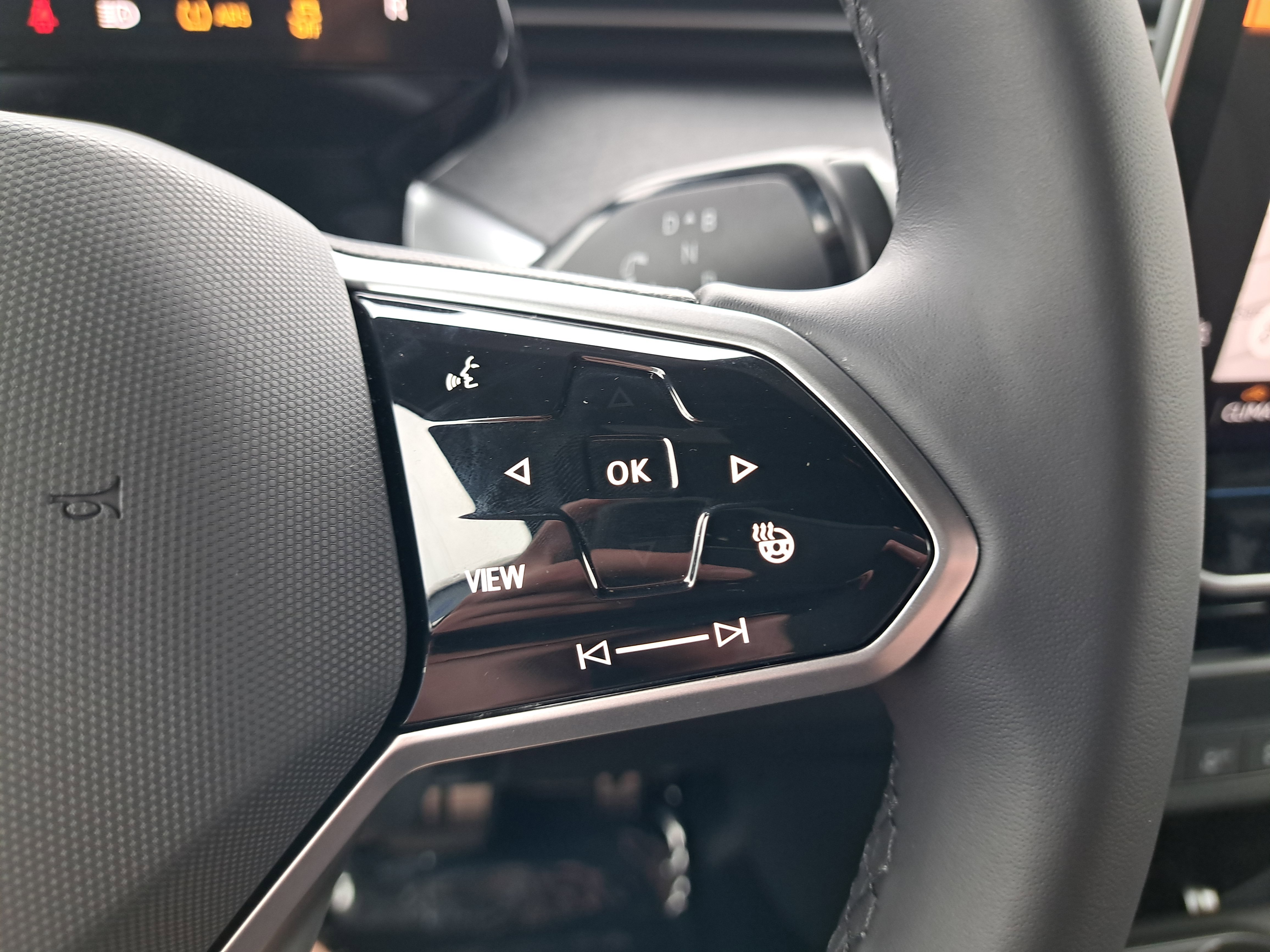 New 2025 Volkswagen ID. Buzz Pro S image 28