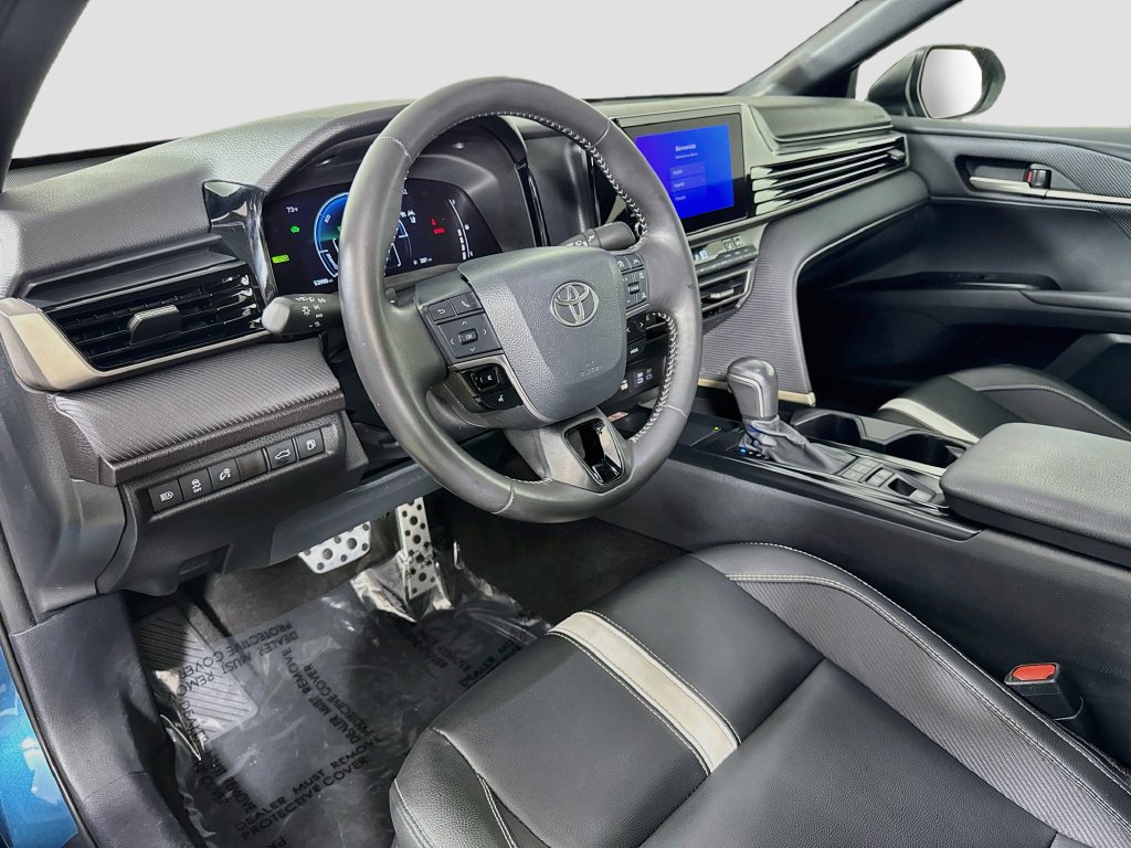 Used 2025 Toyota Camry SE w/ Convenience Package AWD/4WD image 19