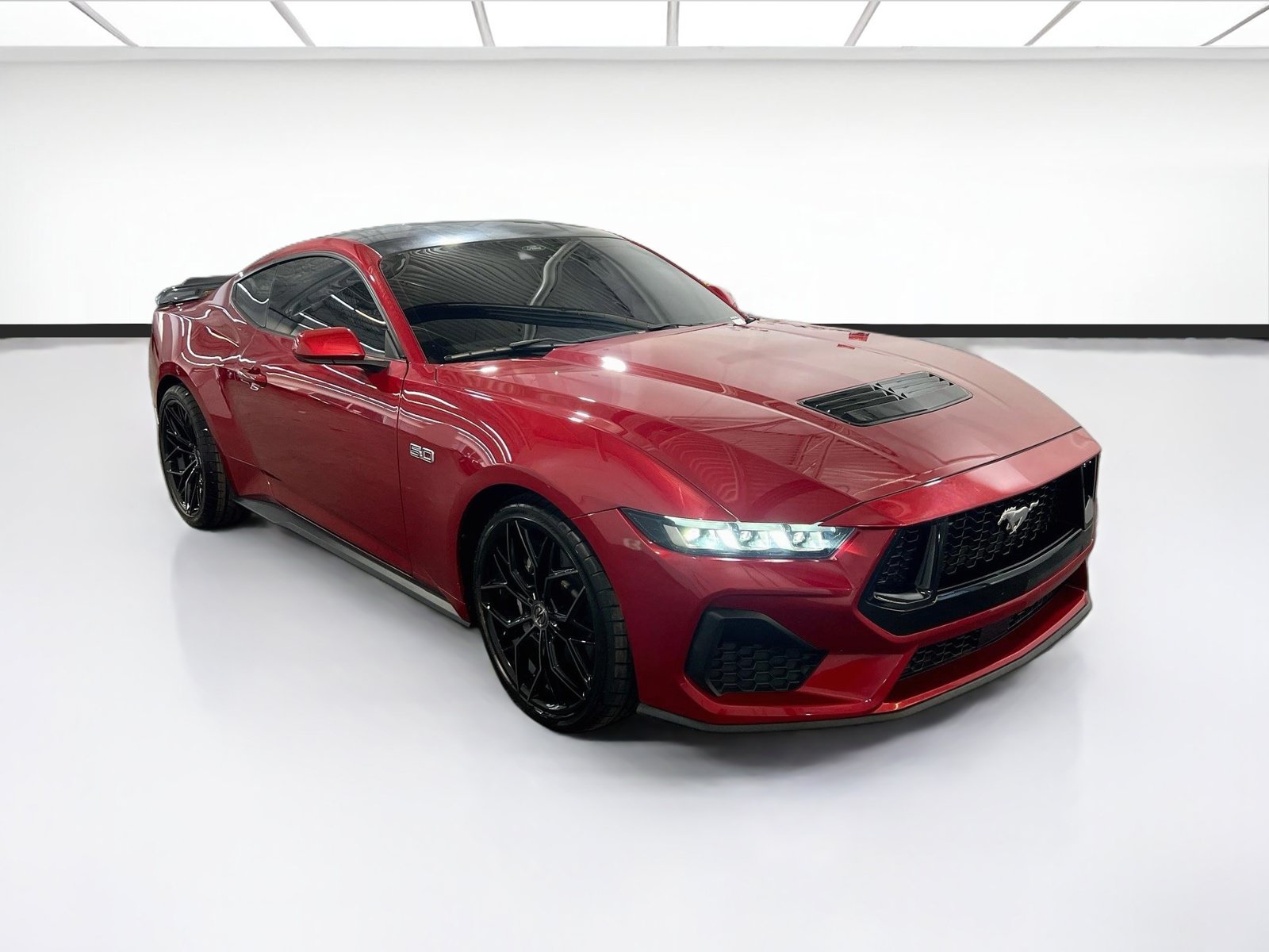 Used 2024 Ford Mustang GT Premium RWD image 3