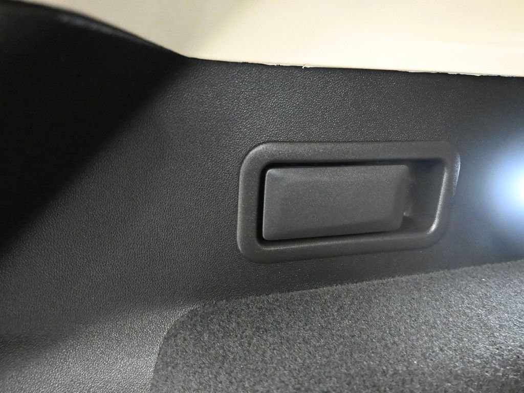 Used 2019 Cadillac XT5 Premium Luxury AWD/4WD image 51