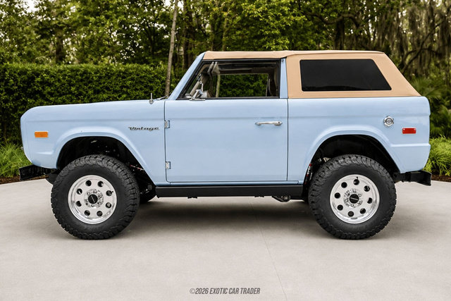 Used 2025 Ford Bronco Badlands AWD/4WD image 3