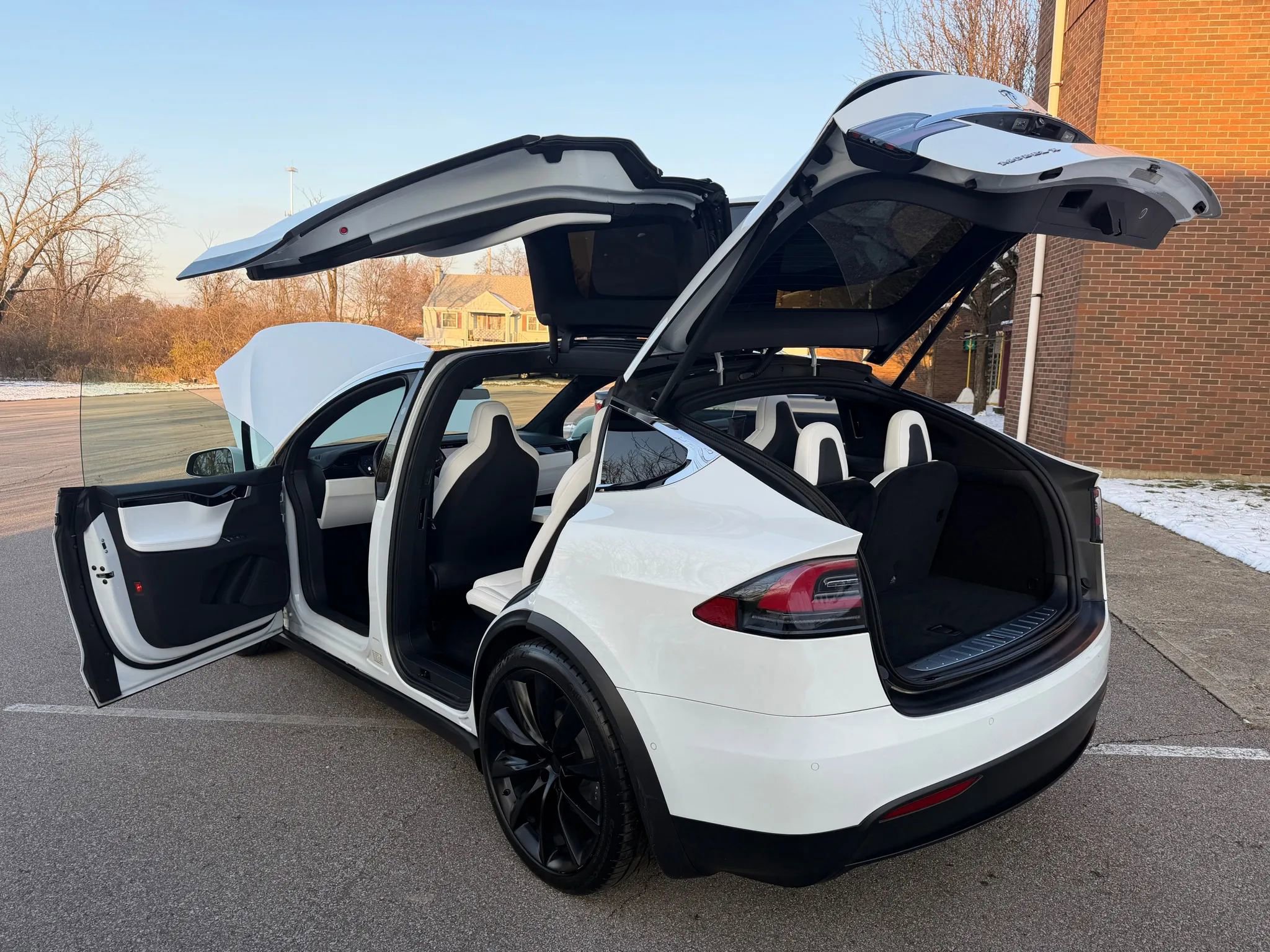 Used 2018 Tesla Model X 100D image 41