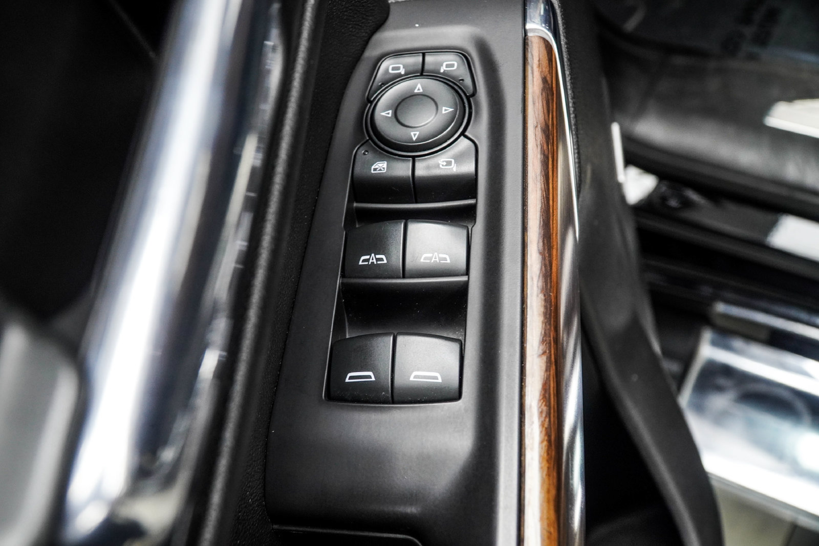 Used 2021 Chevrolet Silverado 1500 High Country AWD/4WD image 35