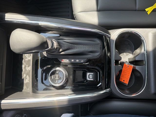 New 2026 GMC Canyon Elevation w/ Convenience Package image 25