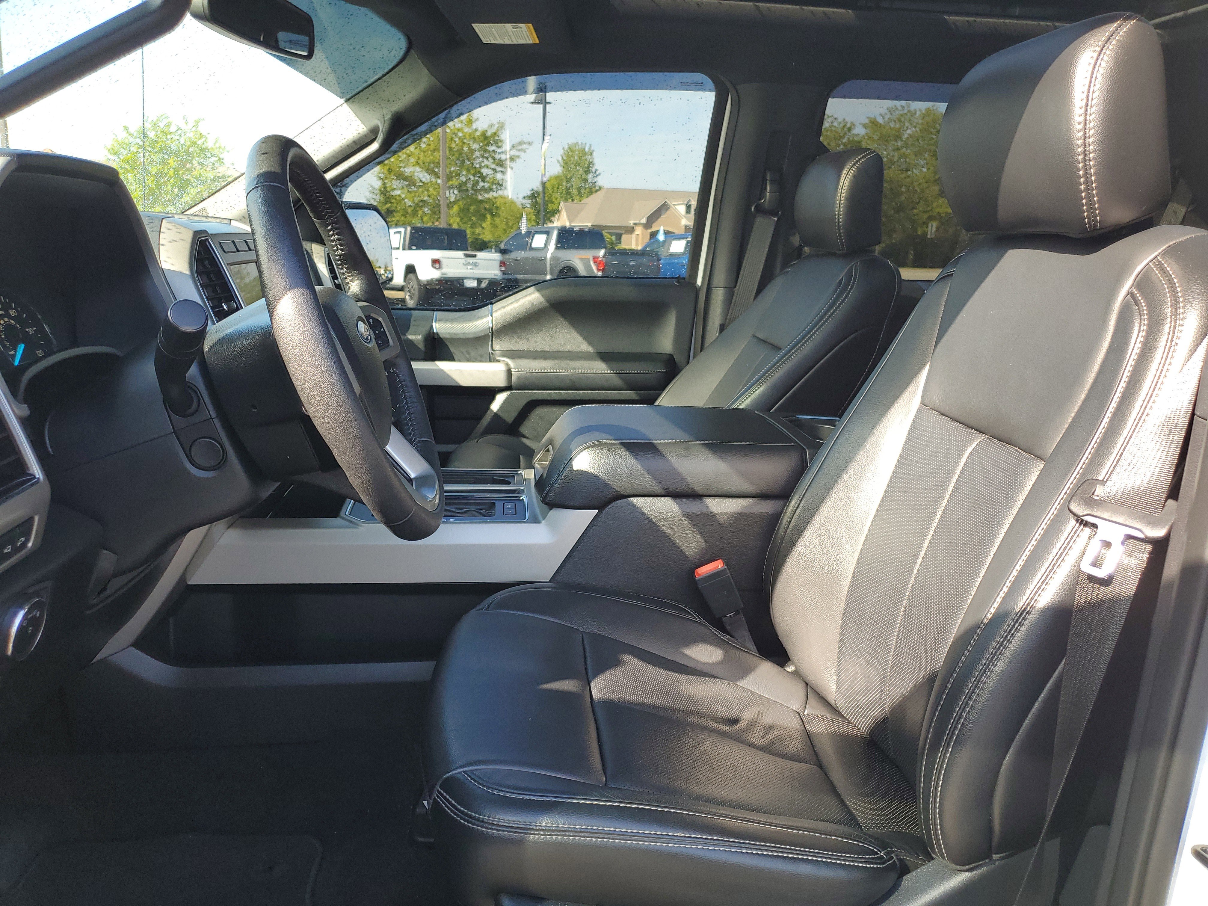 Used 2020 Ford F150 Lariat w/ Equipment Group 502A Luxury AWD/4WD image 19
