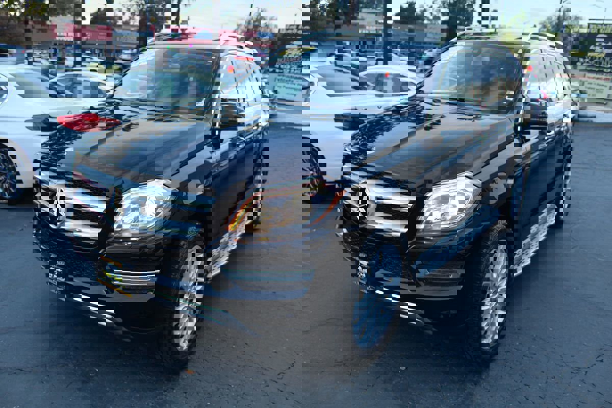 Used 2016 Mercedes-Benz GL 450 4MATIC image 4