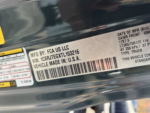 New 2026 Jeep Gladiator Mojave w/ Steel Bumper Group AWD/4WD image 30