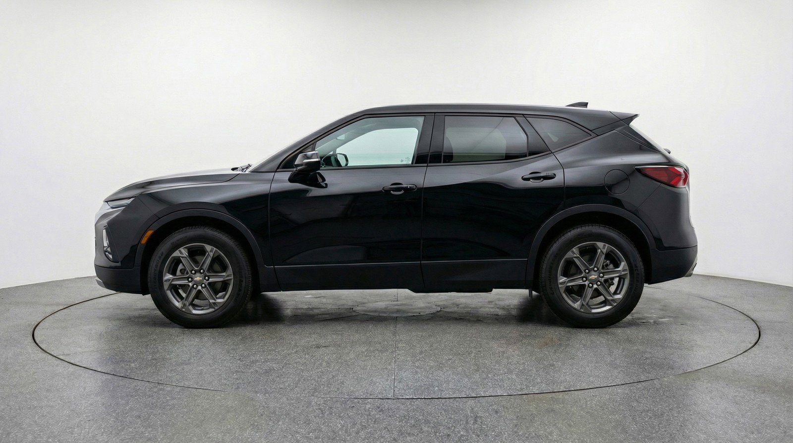 Used 2025 Chevrolet Blazer LT image 5