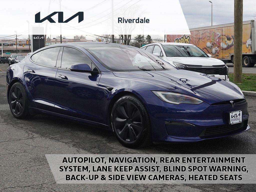 Used 2022 Tesla Model S Plaid image 1