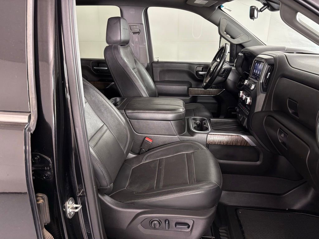 Used 2023 GMC Sierra 3500 Denali w/ Denali Black Diamond Edition AWD/4WD image 48
