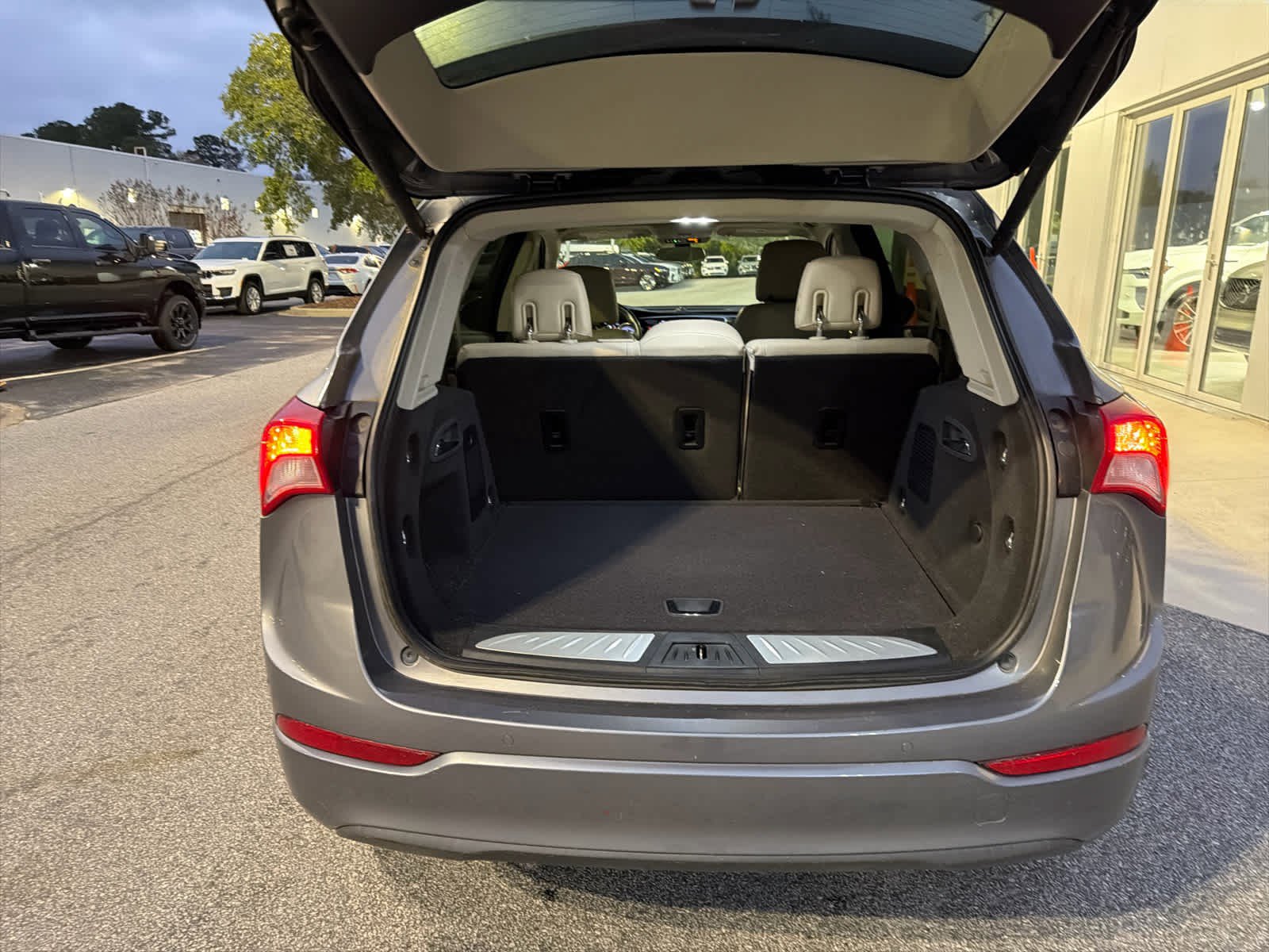 Used 2019 Buick Envision Essence image 58