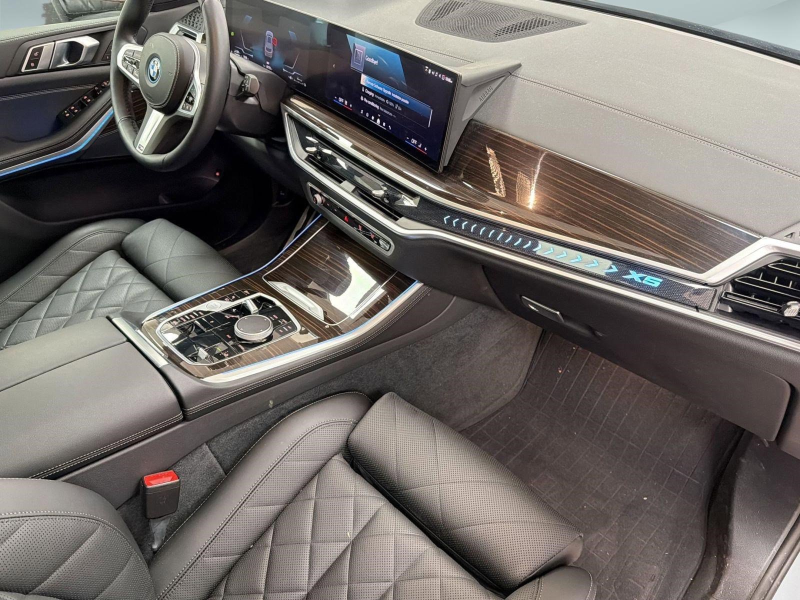 Certified 2024 BMW X5 xDrive50e w/ M Sport Package image 33