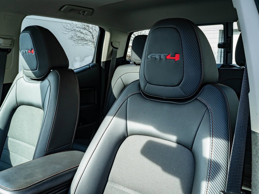 Used 2022 GMC Canyon AT4 image 21