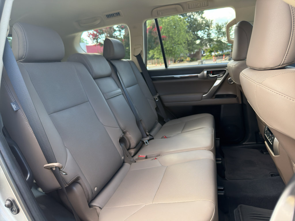 Used 2022 Lexus GX 460 Premium w/ Premium Plus Package AWD/4WD image 19