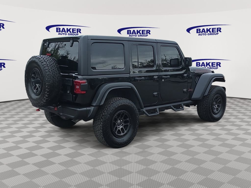 Used 2023 Jeep Wrangler Unlimited Rubicon w/ Xtreme Recon 35" Tire Package AWD/4WD image 3