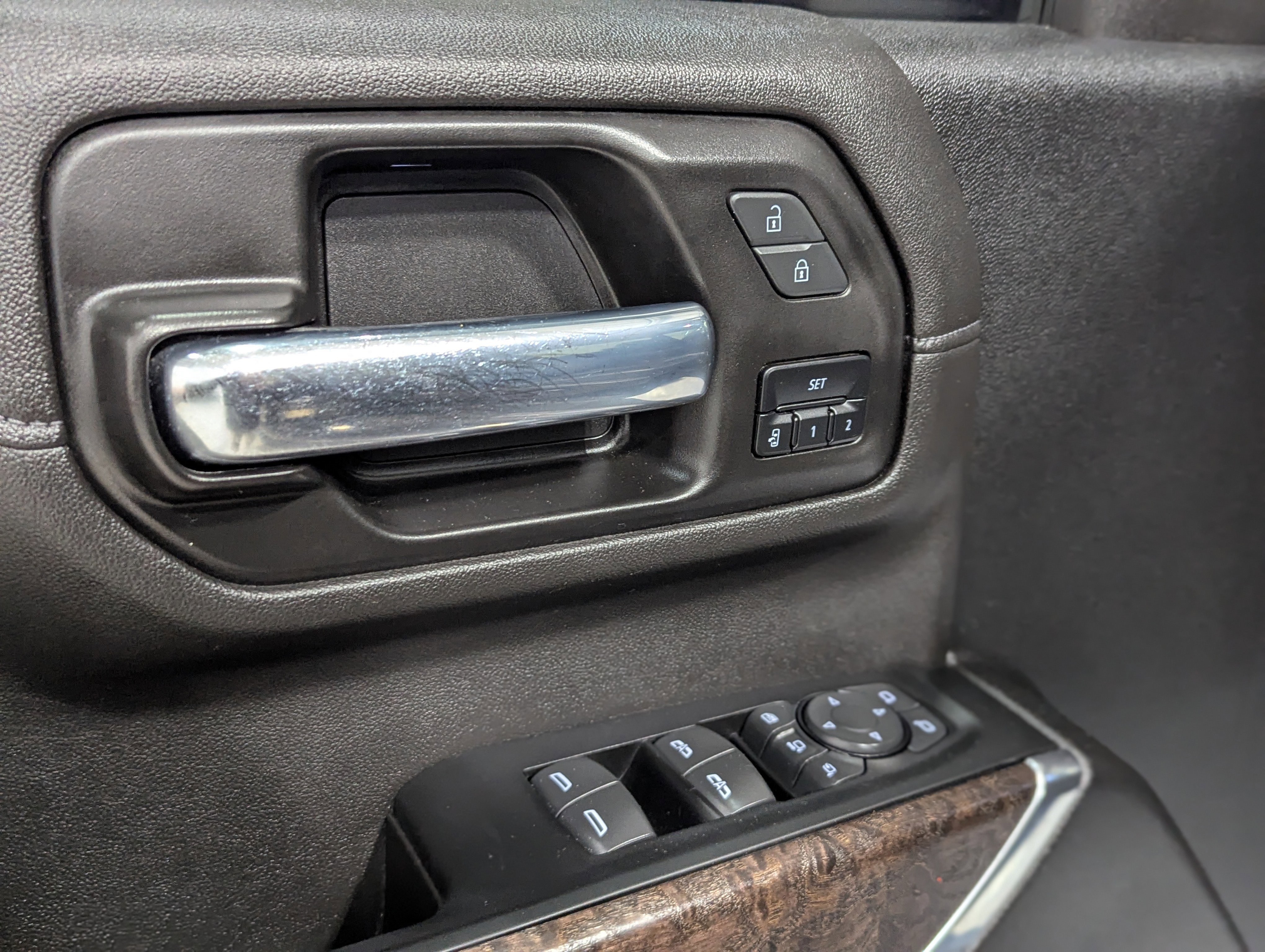 Used 2022 GMC Sierra 2500 Denali image 12
