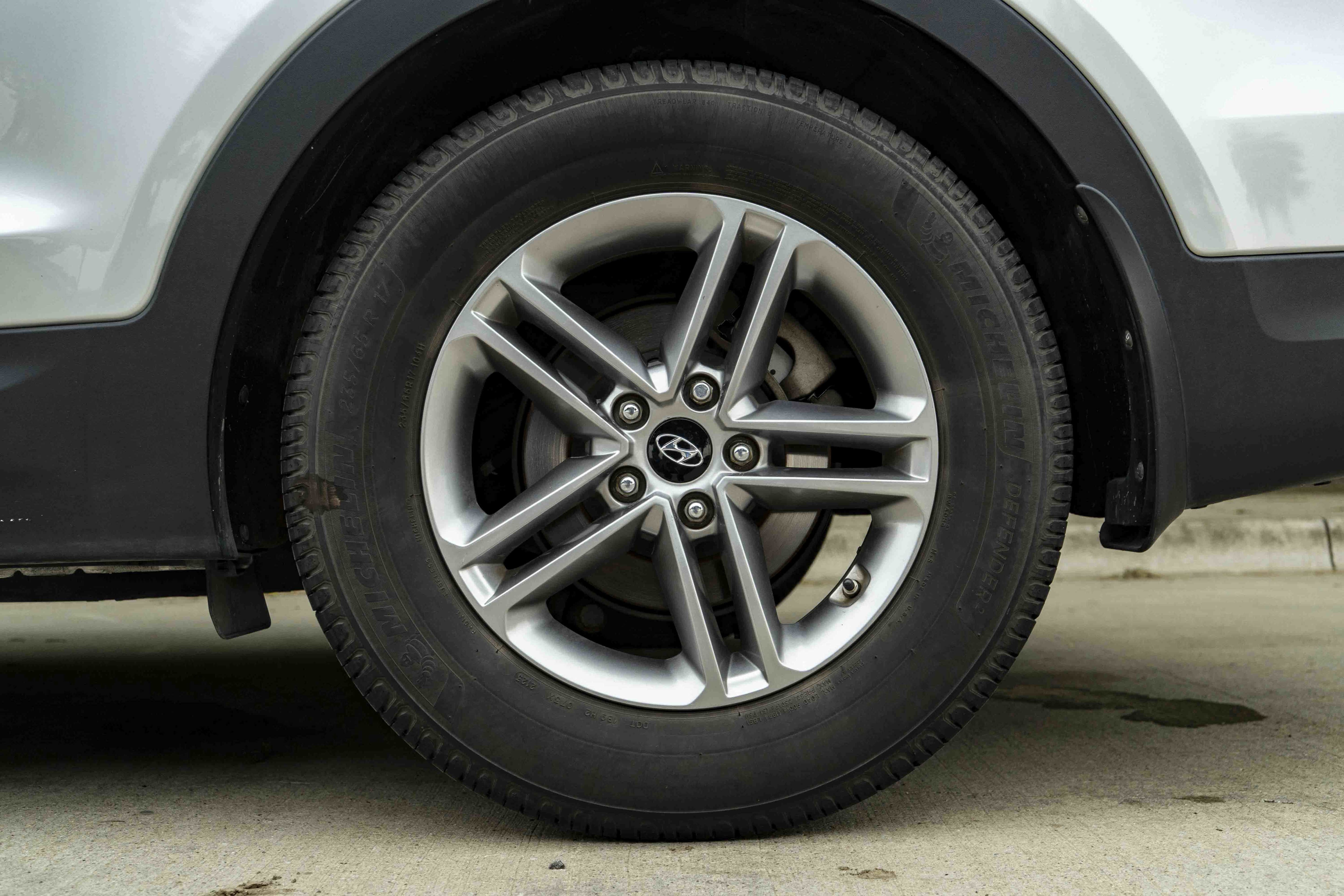 Used 2017 Hyundai Santa Fe Sport FWD image 15