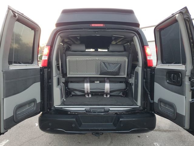 Used 2024 GMC Savana 2500 Extended w/ Driver Convenience Package image 9