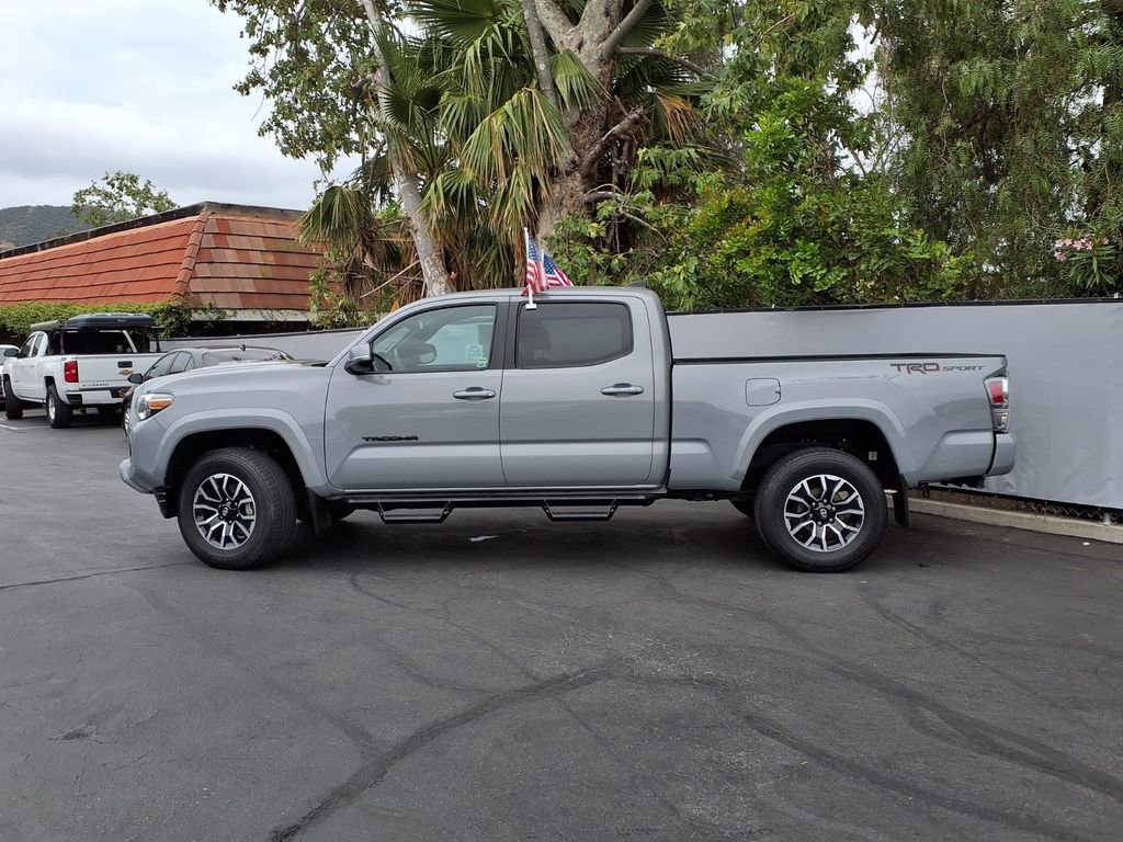 Used 2021 Toyota Tacoma TRD Sport w/ Technology Package RWD image 3