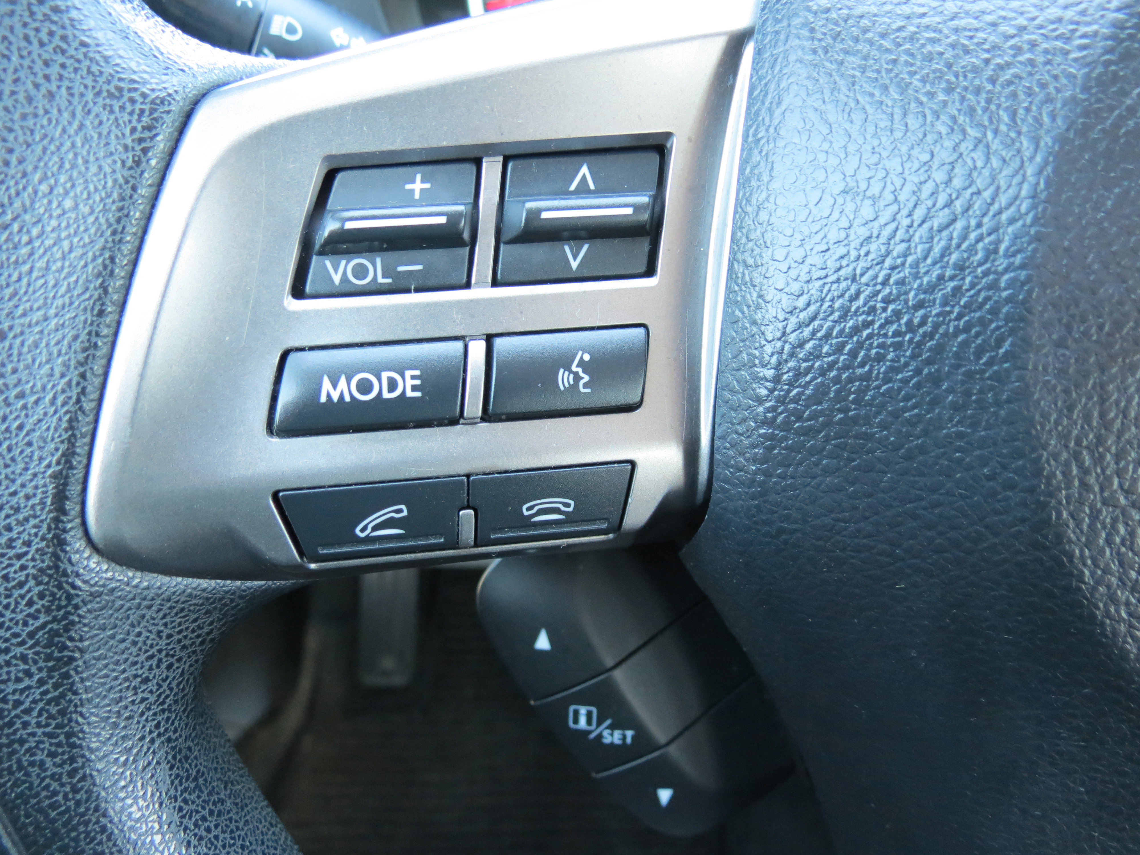 Used 2015 Subaru Forester 2.5i Premium w/ All-Weather Package AWD/4WD image 12