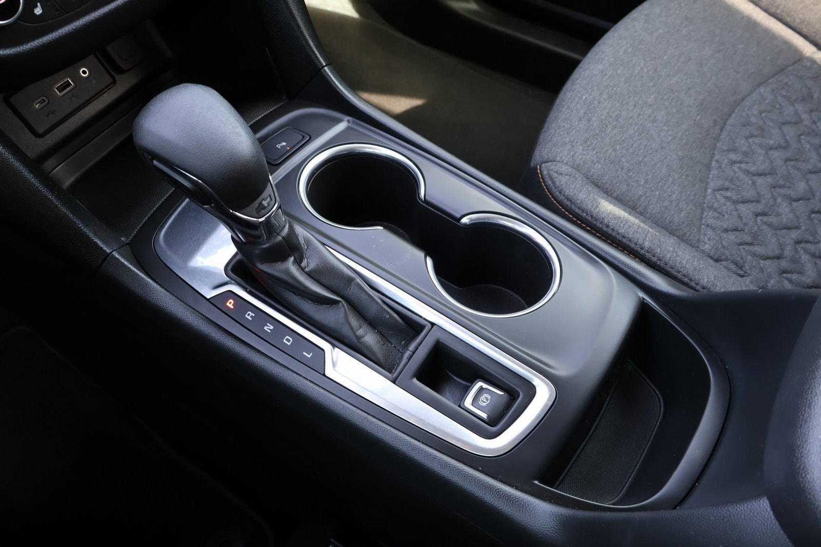 Used 2024 Chevrolet Equinox LT image 30